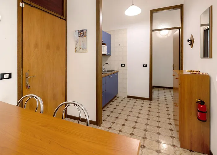 Apartment Lira Con Giardino