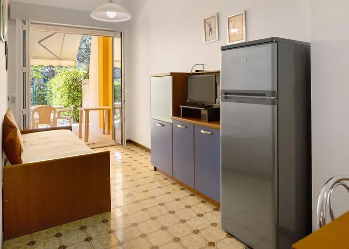 Lira Con Giardino Apartament Bibione